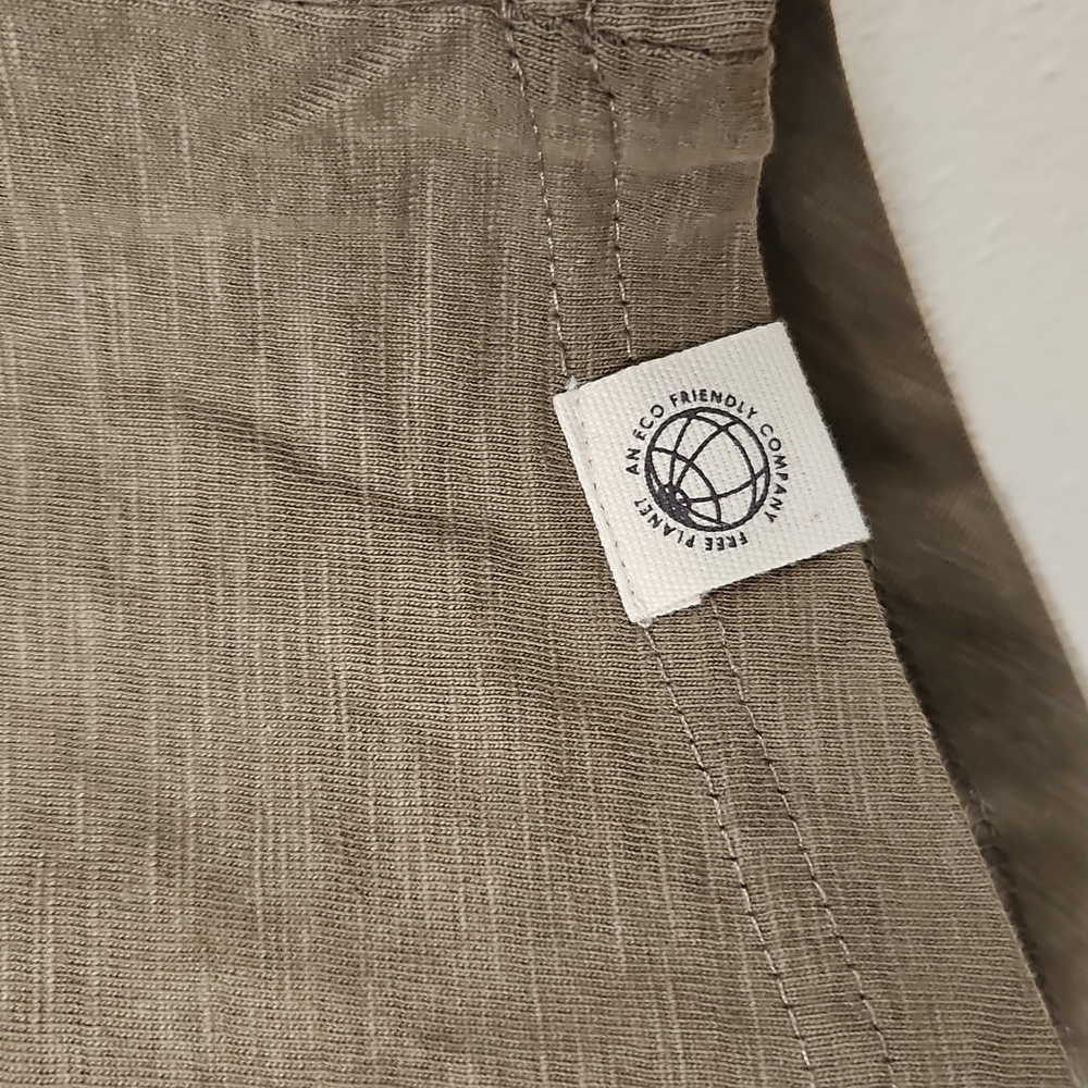 Free Planet Olive Green T-Shirt - Picture 4 of 6